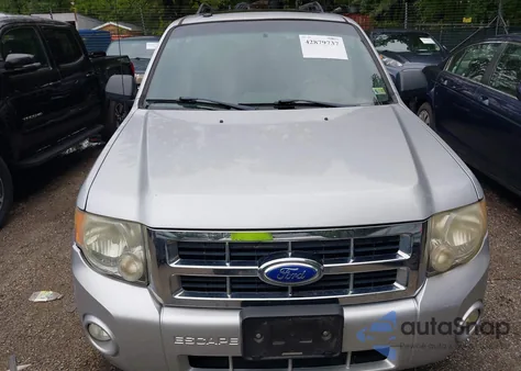 2012 Ford Escape Xlt z USA, uszkodzony, nr VIN 1FMCU9D75CKB66368